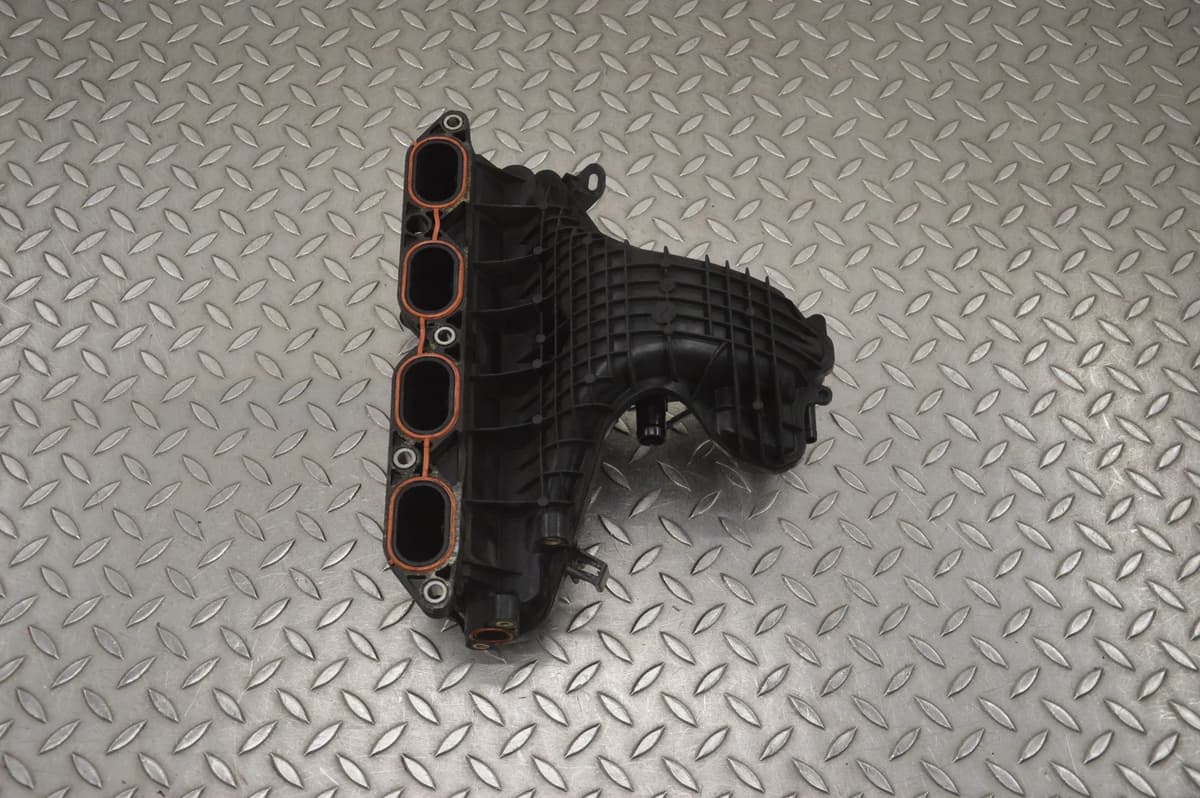 Toyota Prius W3 Intake Manifold 17120-37050 73kW 2010 RHD 20683607