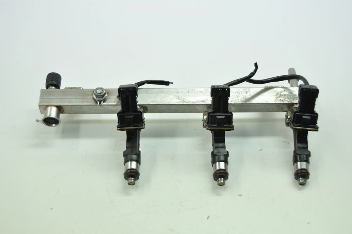 Opel Vauxhall Corsa D 1.2 2014 RHD Fuel Injection Rail 0280158181 2088168