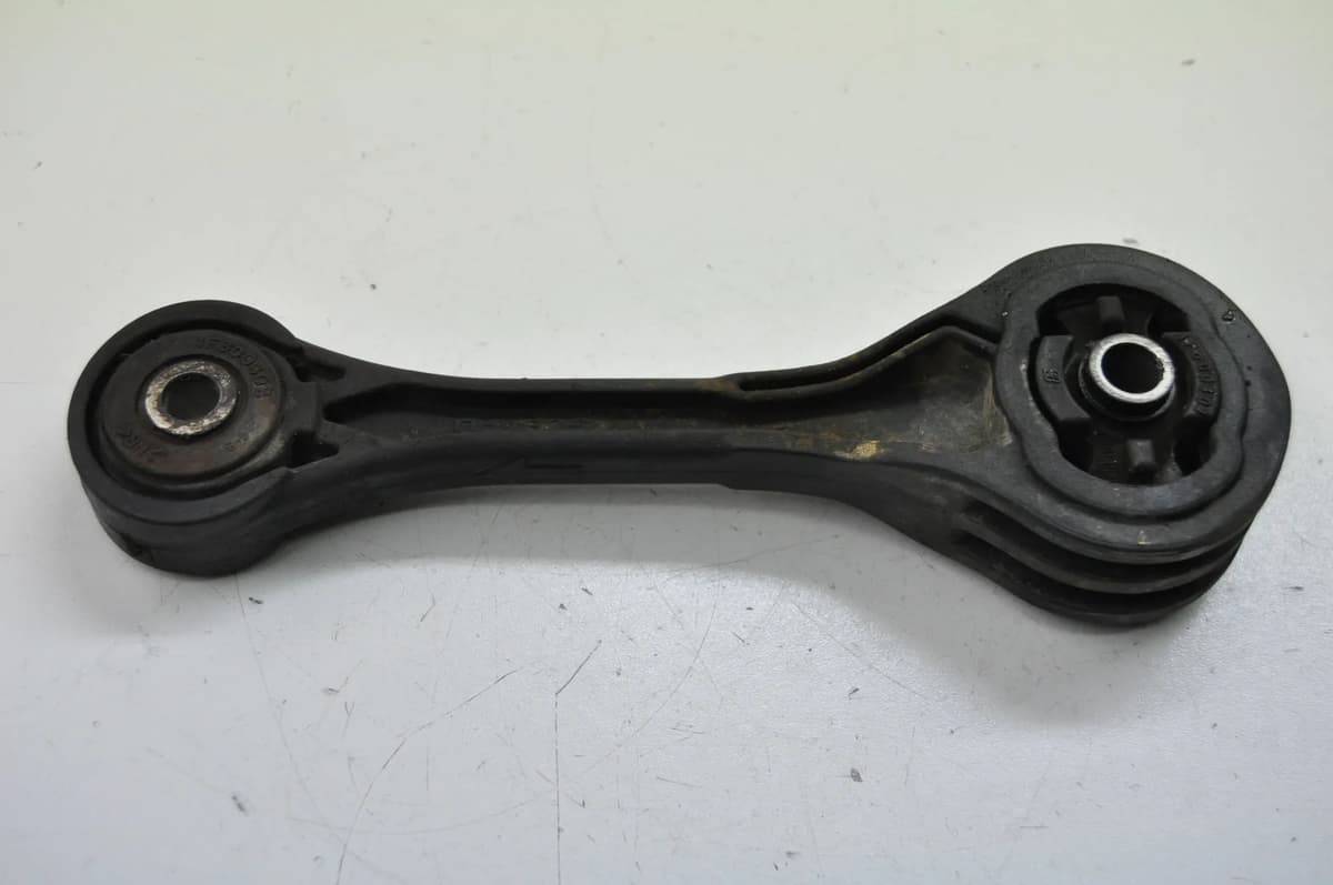 Subaru Outback 2.0 D 2009 RHD Engine Mount Bracket Right 2098069