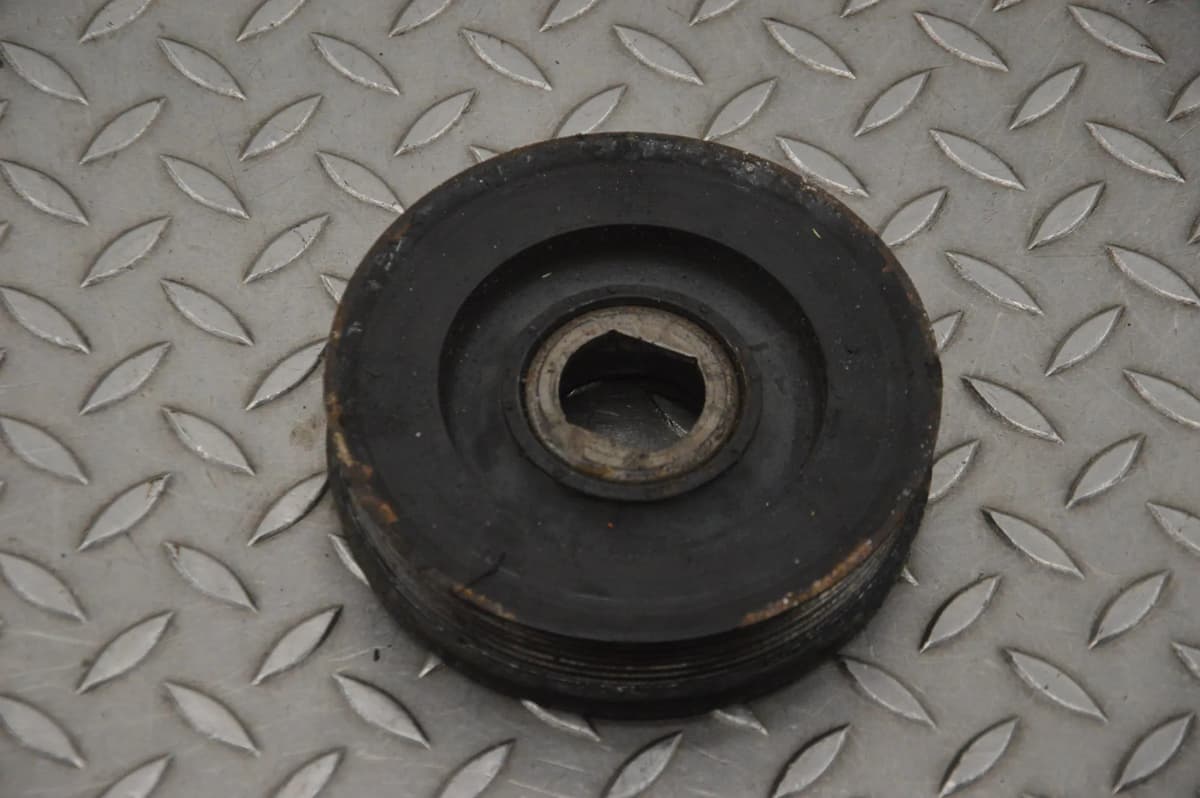 Opel Vivaro Crankshaft Pulley 8200757762 2.0 CDTI 2009 21009750