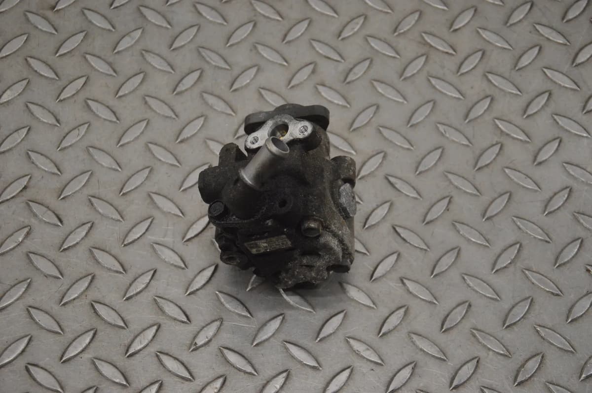 VW Crafter Power Steering Pump 2E0422145B 2E 2.0 TDI 2016 RHD 21617563