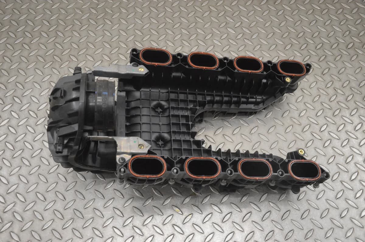 Mercedes C217 Intake Manifold A2780980807 S63 AMG 2015 RHD 21641619
