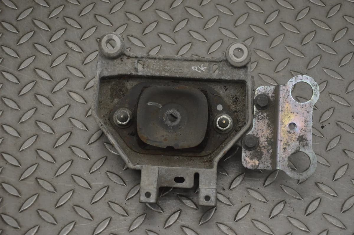Nissan Micra Engine Mount Left K14 1.0 2019 RHD 21673986