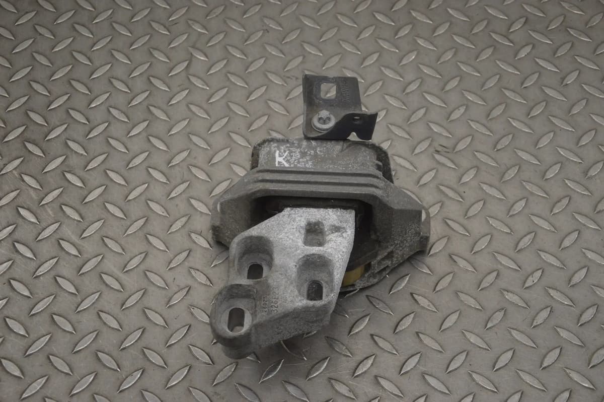 MERCEDES-BENZ A W176 Left Side Engine Mount AC-48000DF 2.0 Petrol 265kw 21927283