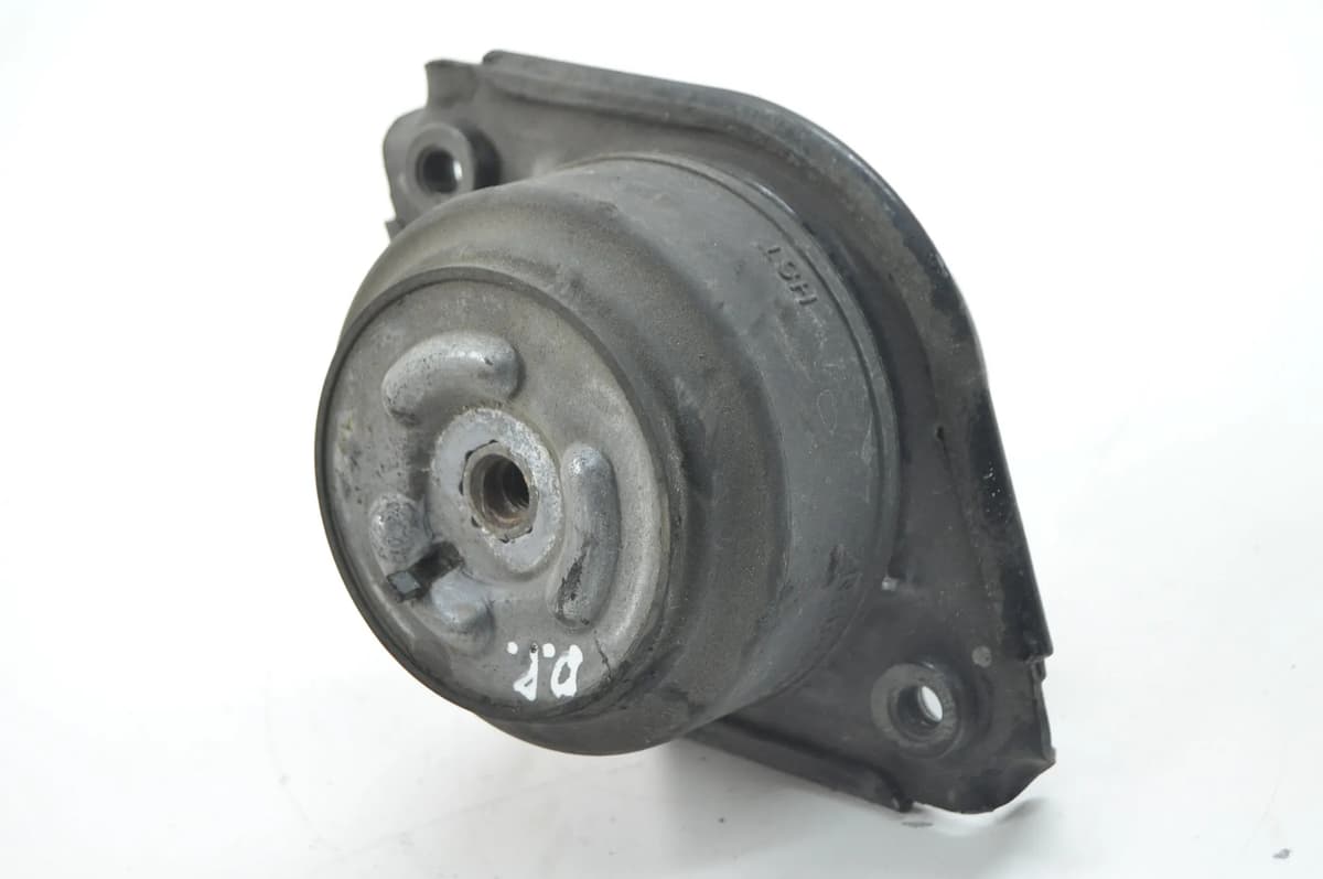 Mercedes W164 Engine Mount Support Right A2512402917 ML350 2007 RHD 2224982