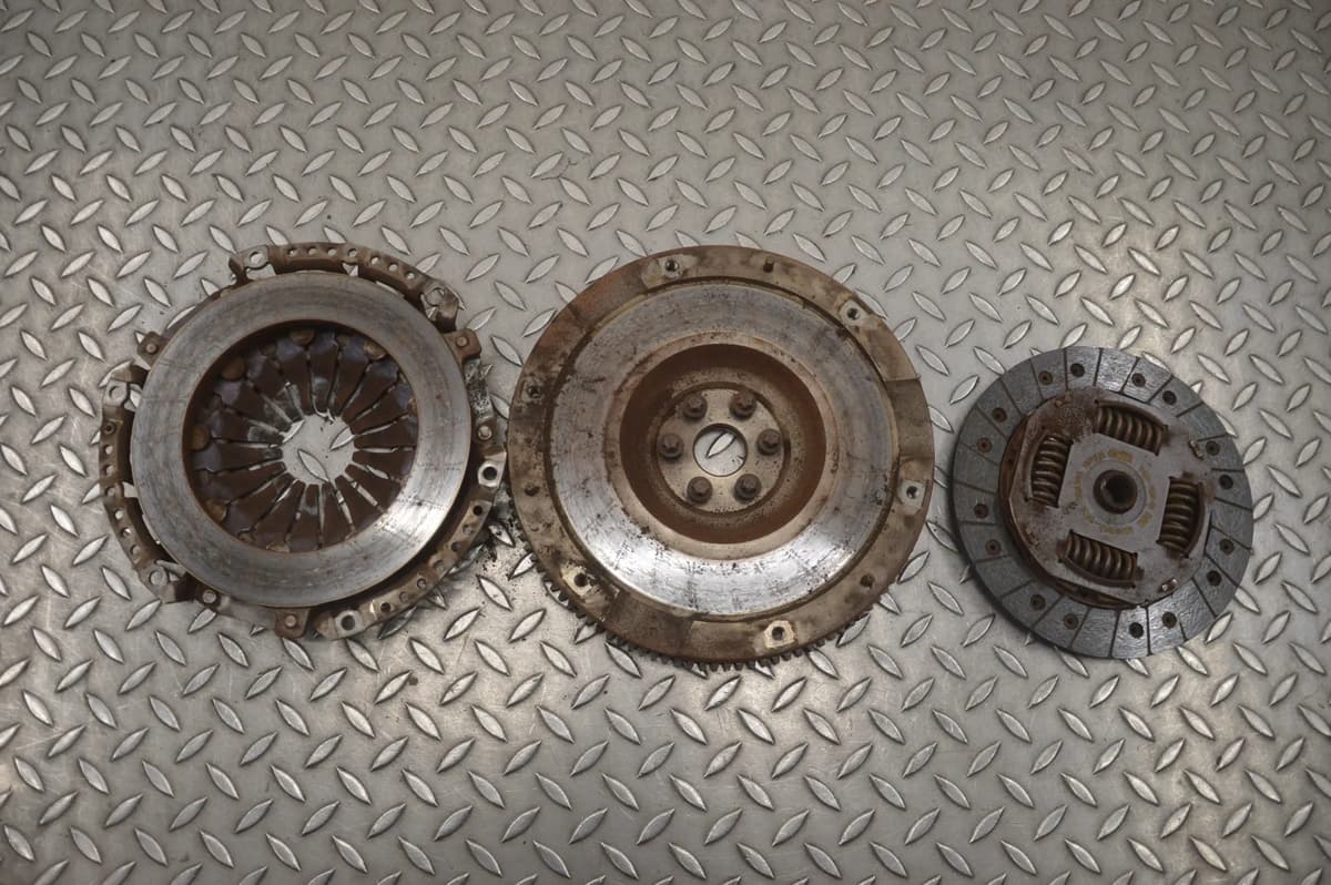 Ford Fiesta Clutch Kit With Flywheel C1BG-7550-DA 1.0 2016 RHD 22280972