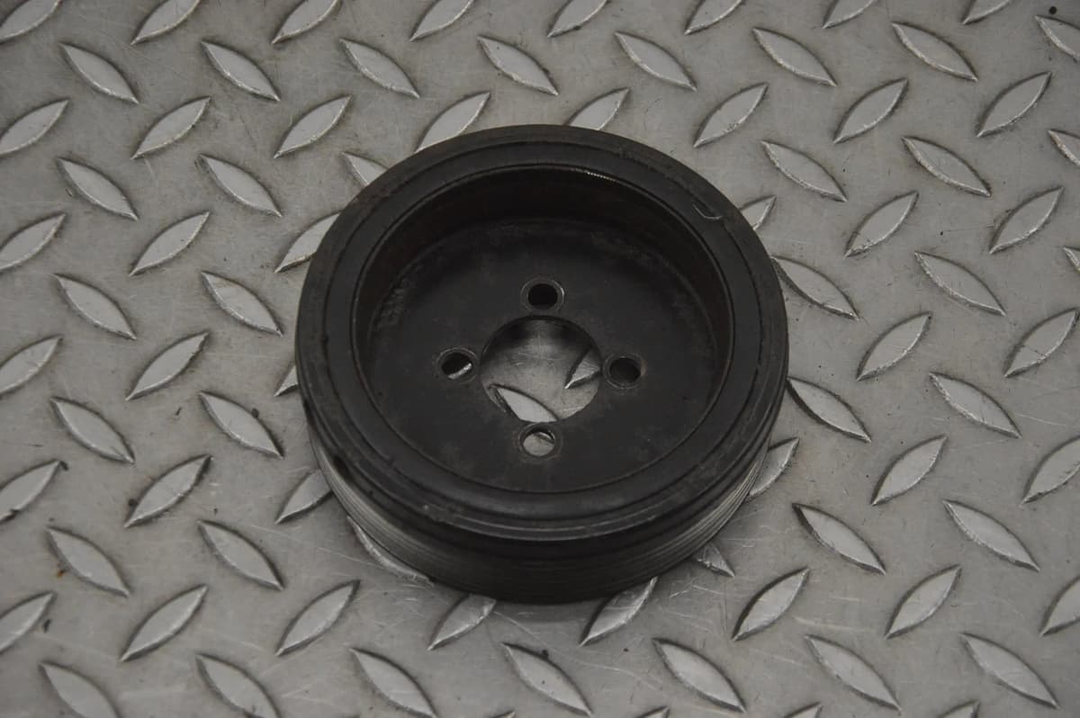 BMW E90 Crankshaft Pulley 320si 2005 22364452