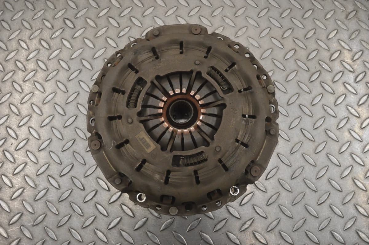 BMW E46 Clutch Kit With Flywheel 7524974 325Ci 2005 RHD 22551497