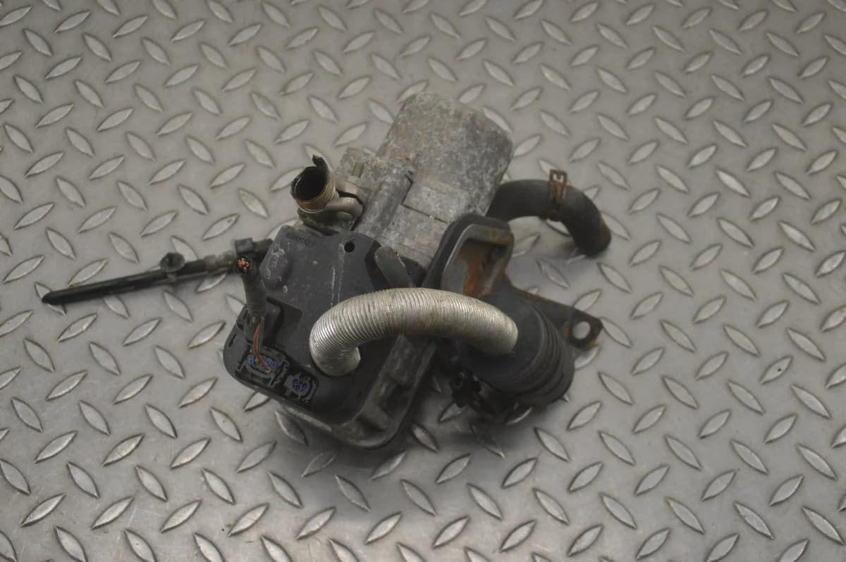 Jaguar S-Type Auxiliary Pre Heater 4R83-18K463-AF X200 2.7 D 2006 RHD 22922879