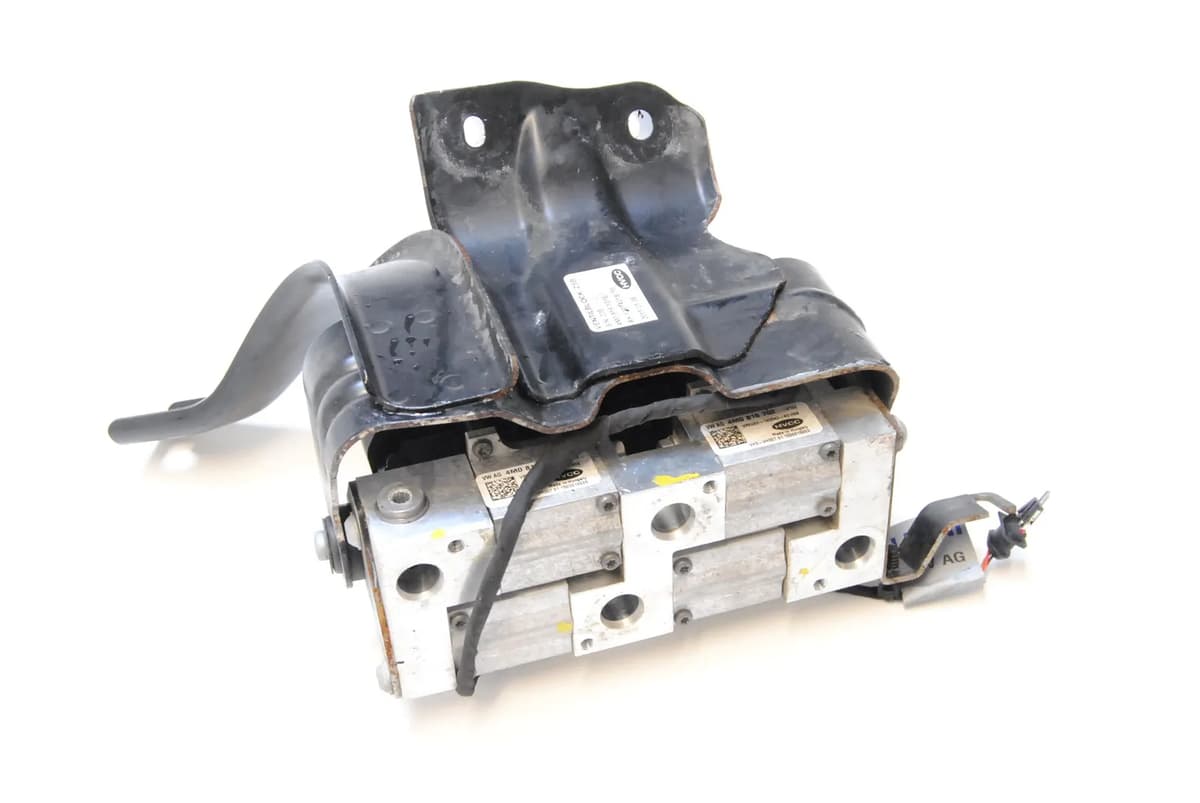 Audi Q7 Hydraulic Valve Block 4M0816101E 4M 3.0 TDI 2016 LHD 2296649