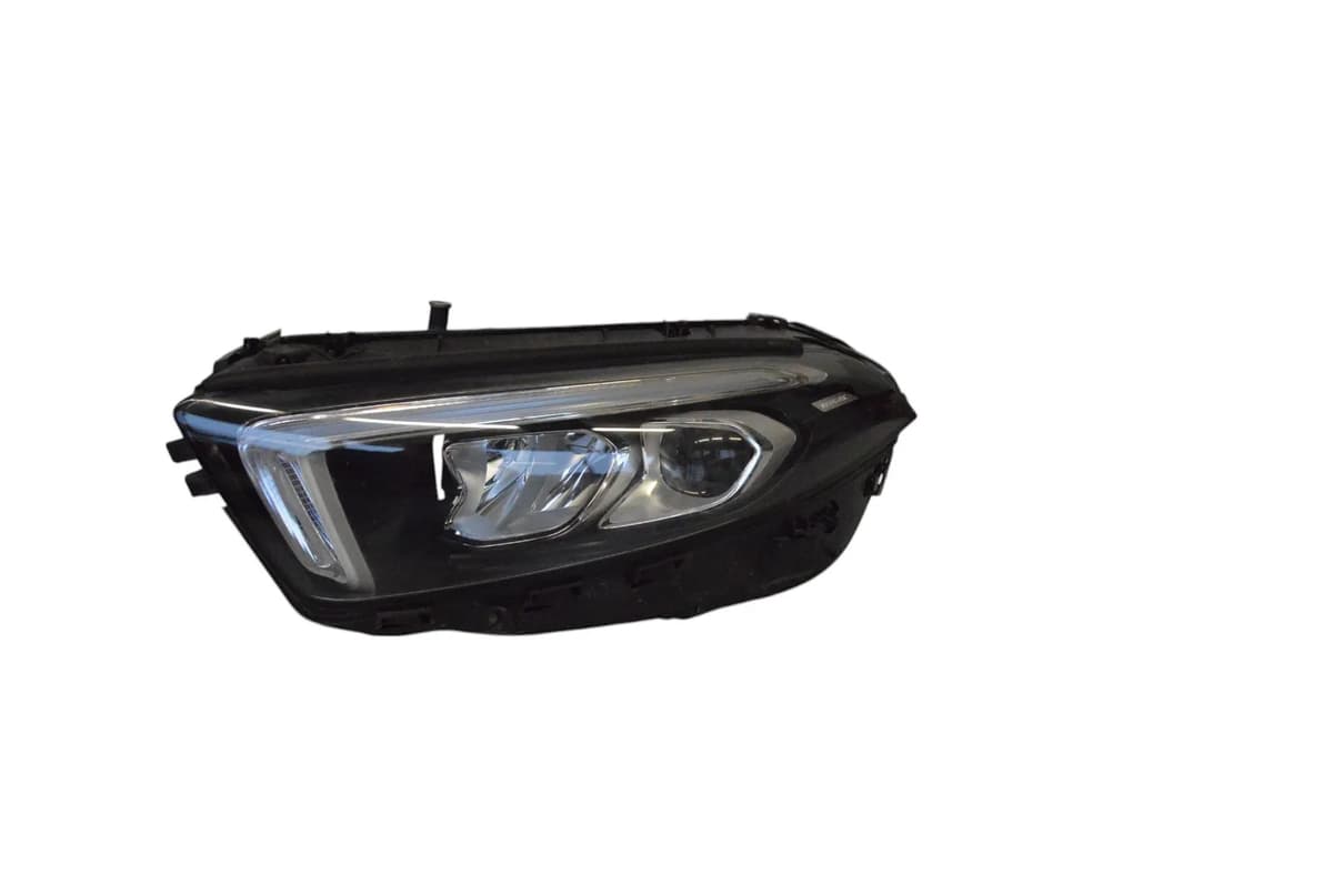 MERCEDES-BENZ A V177 Front Left Headlight RHD A2479018302 2.0 Diesel 23099214