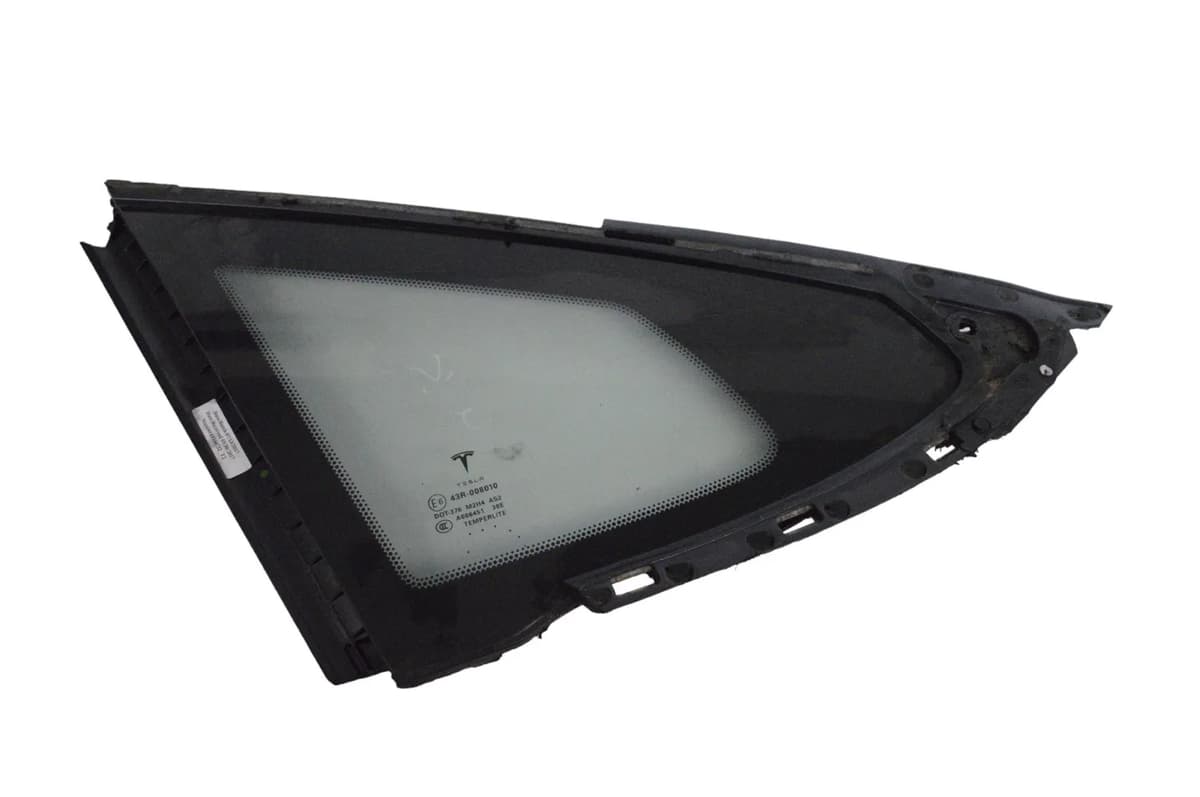 Tesla Model S P100D Quarter Window Rear Left 1026840-00-D 2016 RHD 23170729
