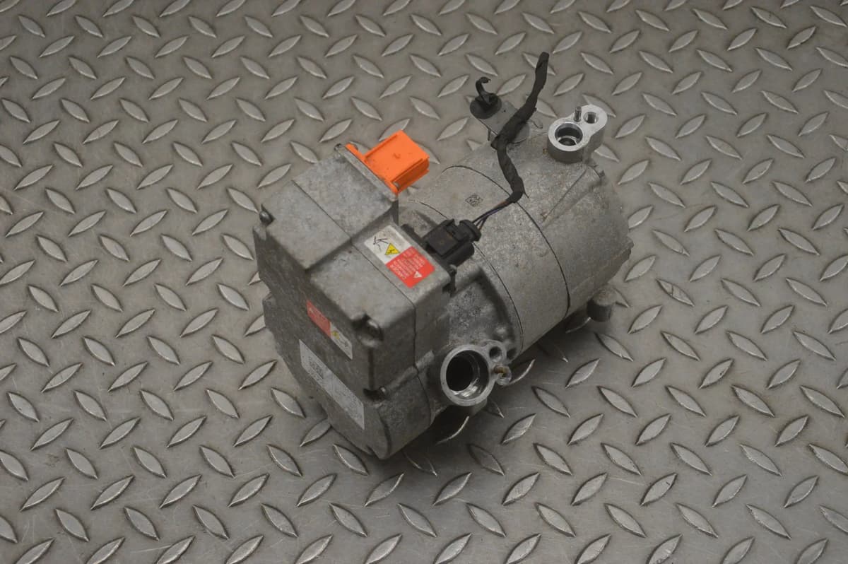 Skoda Enyaq A/C Compressor Pump 1EA820807C iV50 2022 RHD 23196222