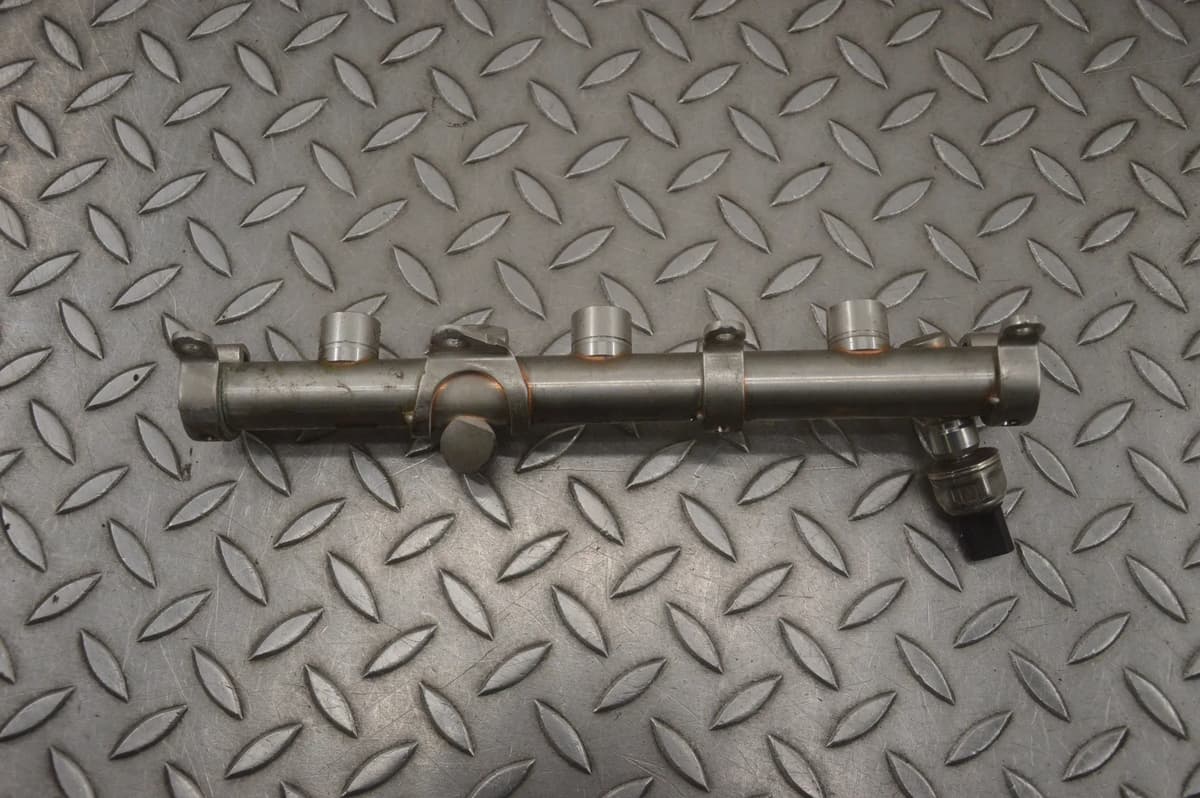 Audi Q7 Fuel Injection Rail 06L906054E 4L 3.0 TFSI 2011 23240267