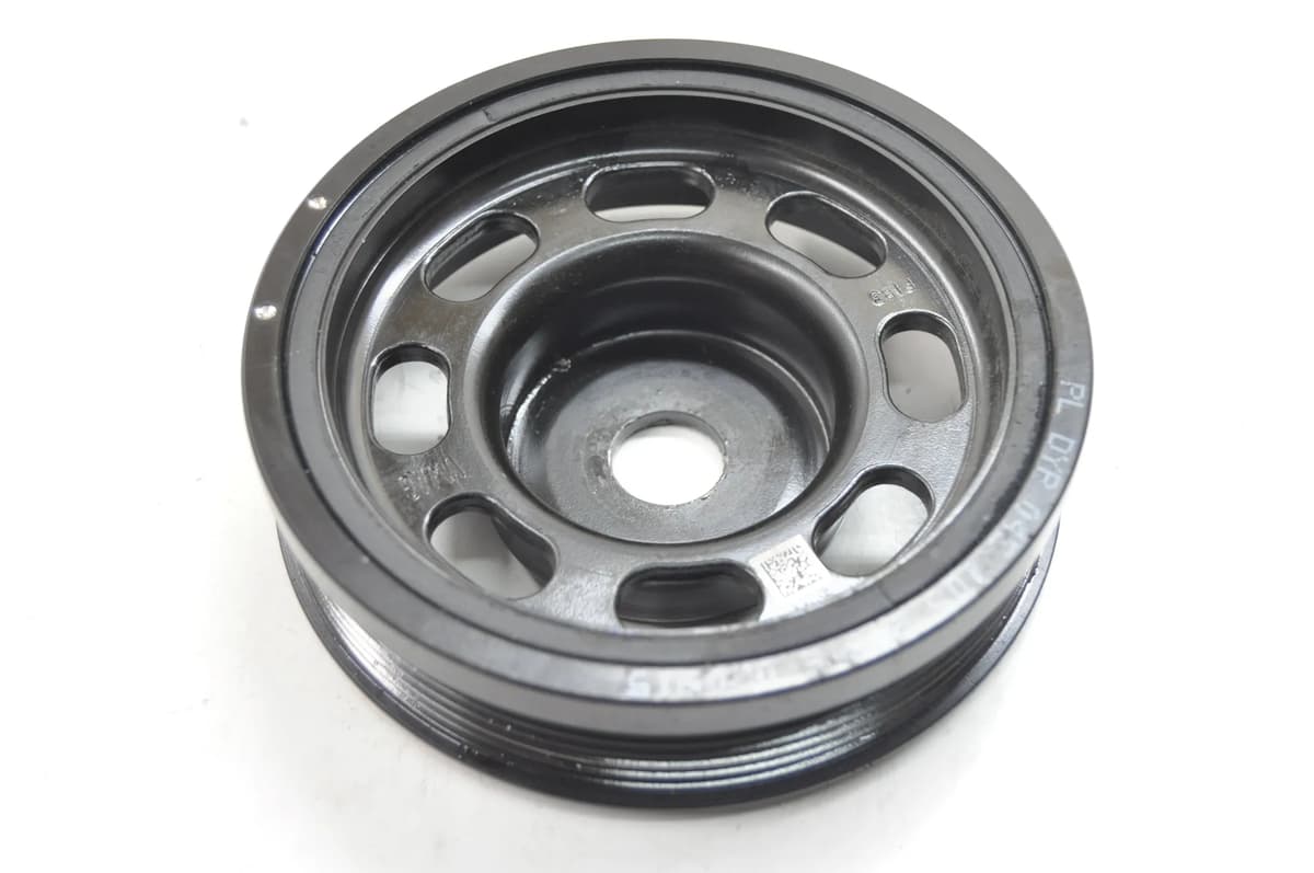 Audi A3 Crankshaft Pulley 04E105243E 8V 1.4 TFSI 2016 LHD 2330842
