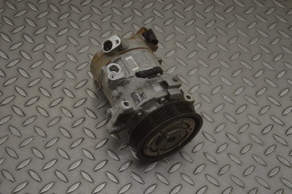 Alfa Romeo Giulia A/C Compressor Pump 50532277 2.0 2017 RHD 23337832