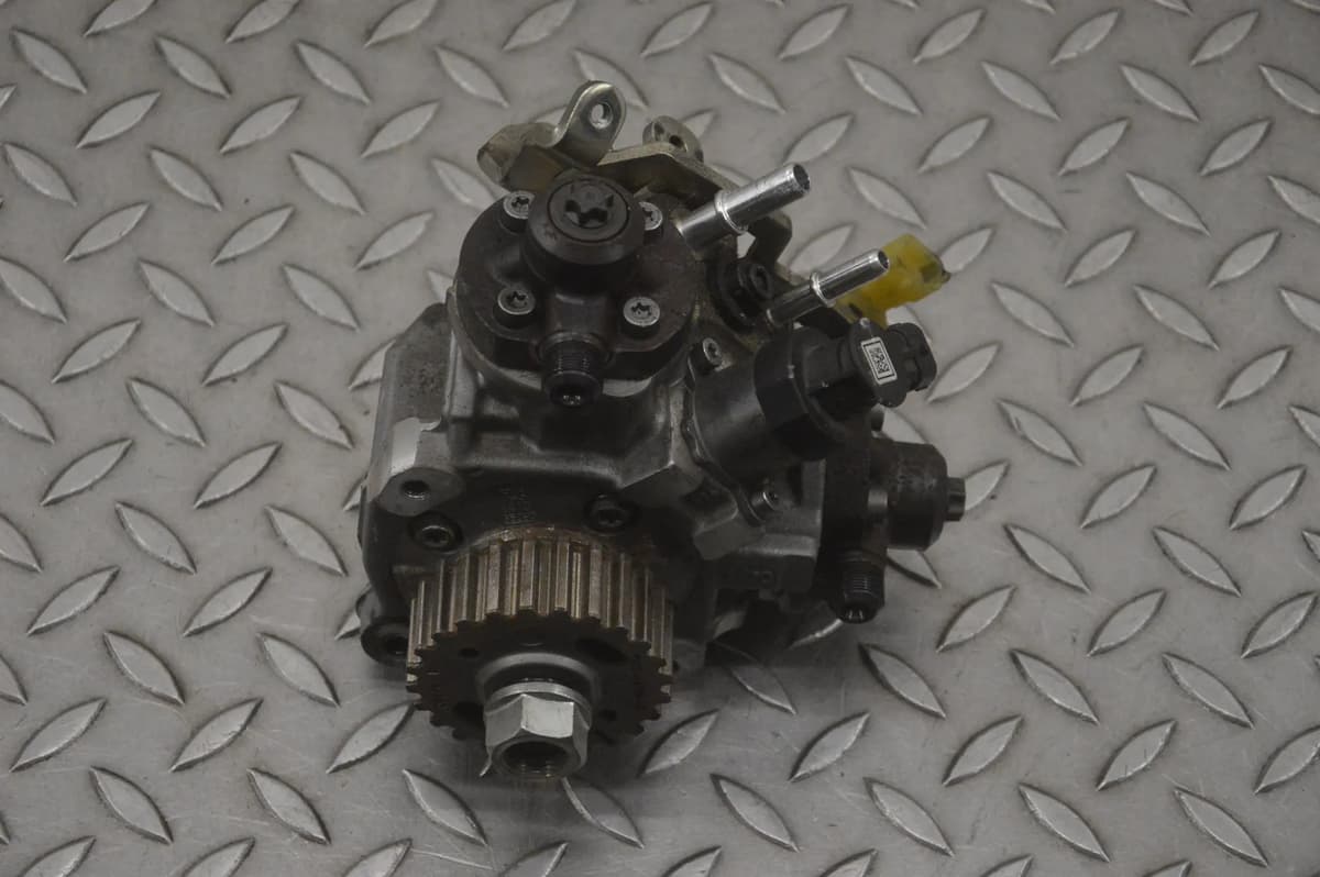 Range Rover Sport Fuel Pump FW93-9B395-AB L494 3.0D 2017 23414244