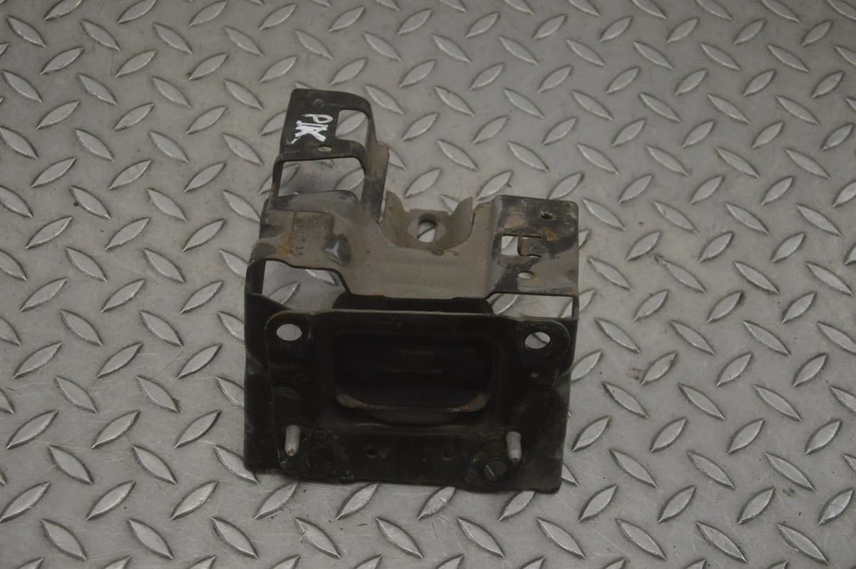 Peugeot 208 Engine Mount Left 9810216980 1.2 2016 RHD 23550758