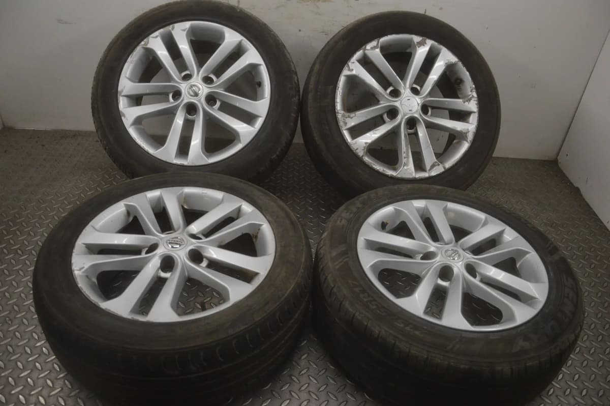 Nissan Juke Alloy Wheels 17x7J ET47 Tires 215/55R17 F15 2018 RHD 23834020