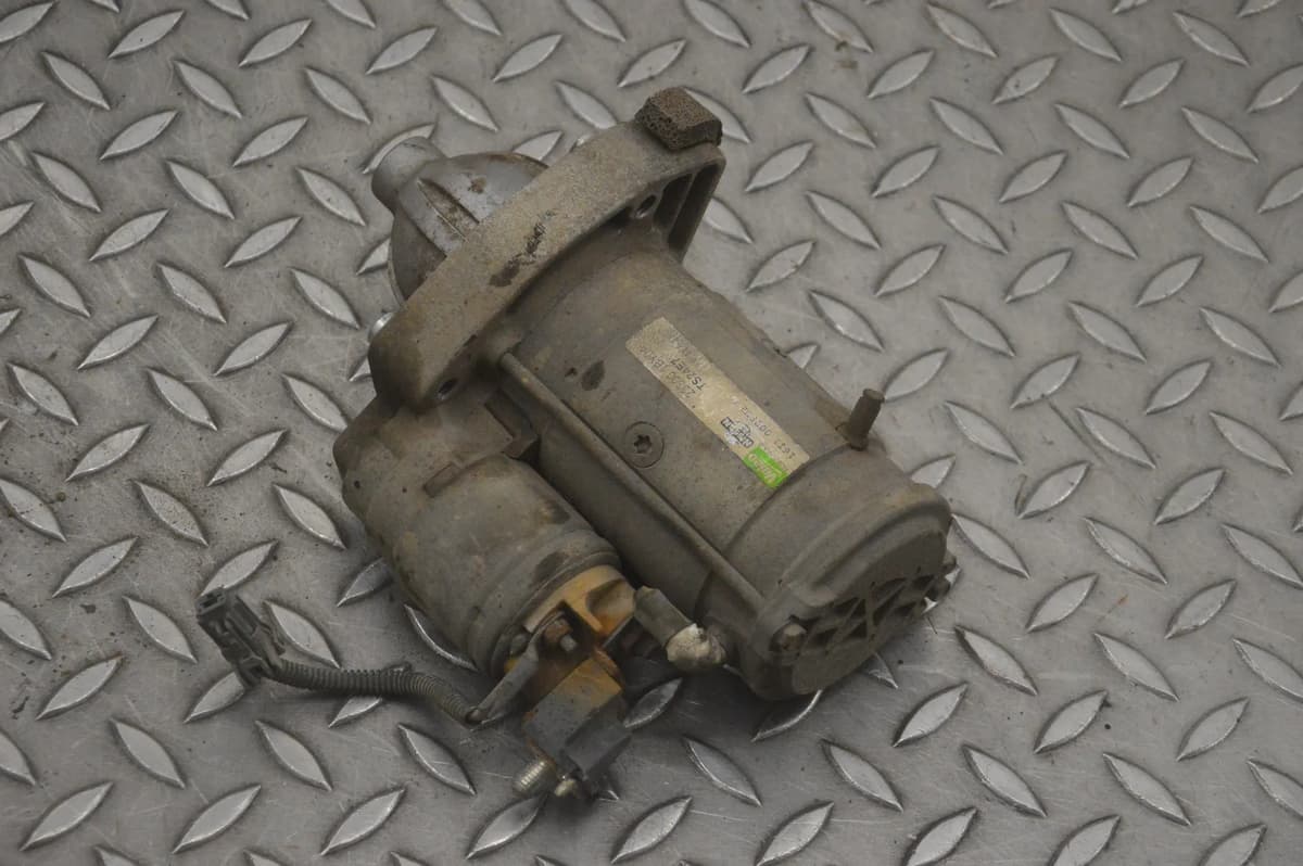 Infiniti FX30d Starter Motor 23300-1BY0A 2012 RHD 23845904