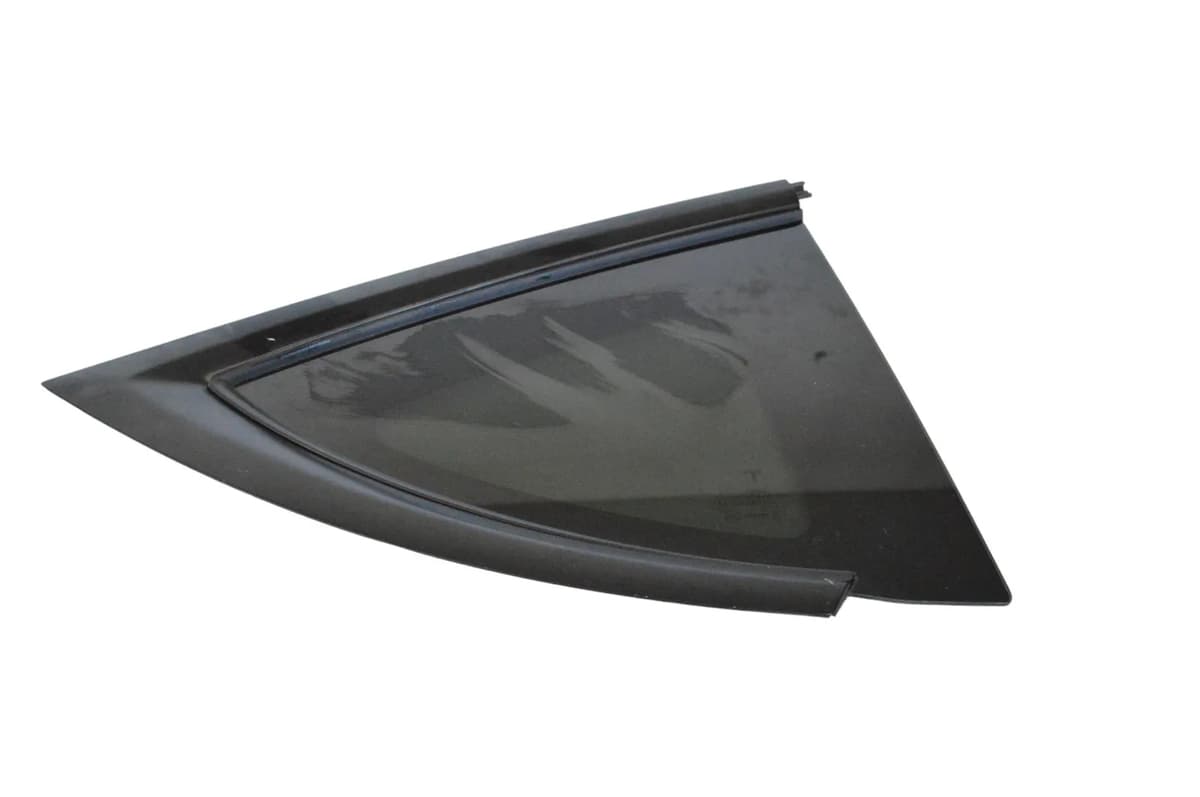 Tesla Model Y Quarter Window Rear Right 1621161-00-B 2022 LHD 24097270