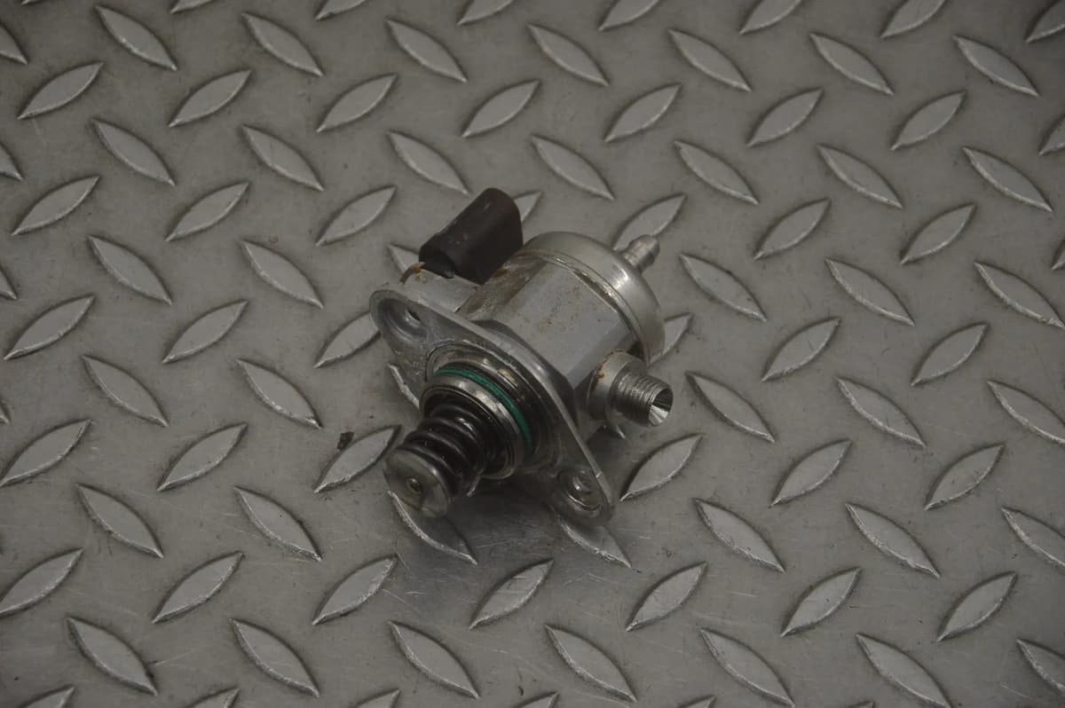 Porsche 911 991 3.0 Carrera S Fuel Pump 9A211031500 309kW 2016 24558497