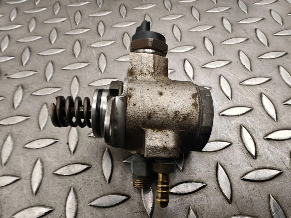 AUDI A3 Sportback 8P Fuel Pump 03C127026C 1.4 Petrol 92kw 2008 24642848