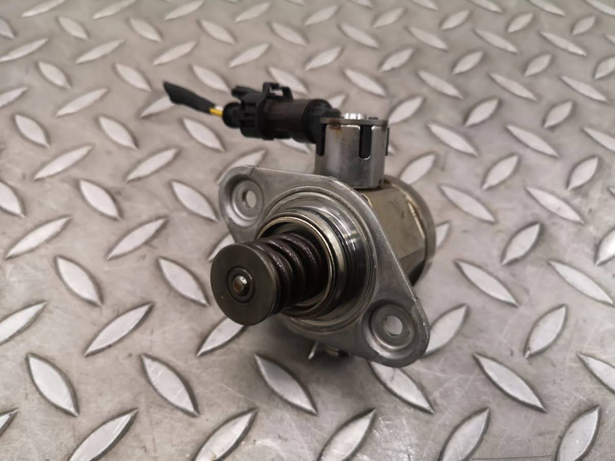 Jaguar E-Pace Fuel Pump H4P3-9D376-AB X540 2.0 2018 RHD 25421612