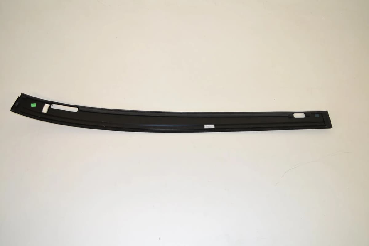 MERCEDES-BENZ GLE W166 2016 Left Side Roof Strip Trim A1666900780