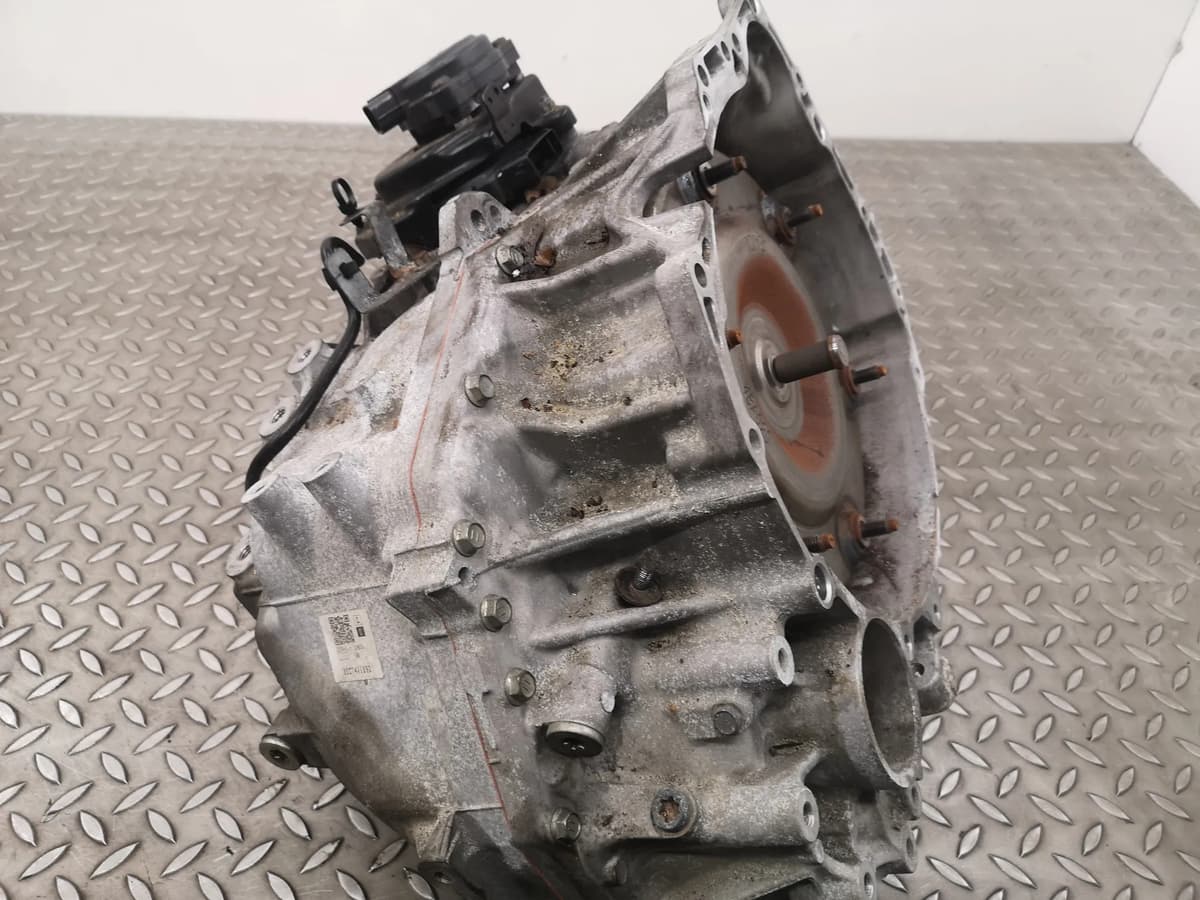 Volvo XC40 Gearbox Automatic 31325847 T4 2020 RHD 25695910