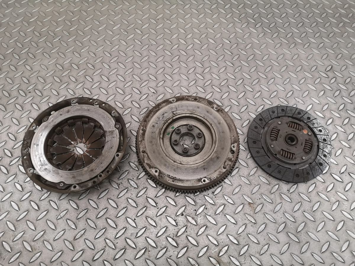 Chrysler Ypsilon Manual Clutch Kit Flywheel 55249146 1.2 2013 RHD 25846714