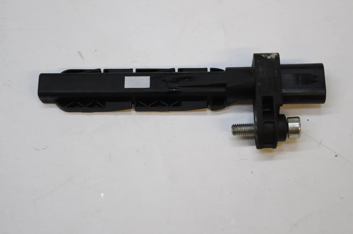 BMW X3 F25 2016 Camshaft Position Sensor 7806782