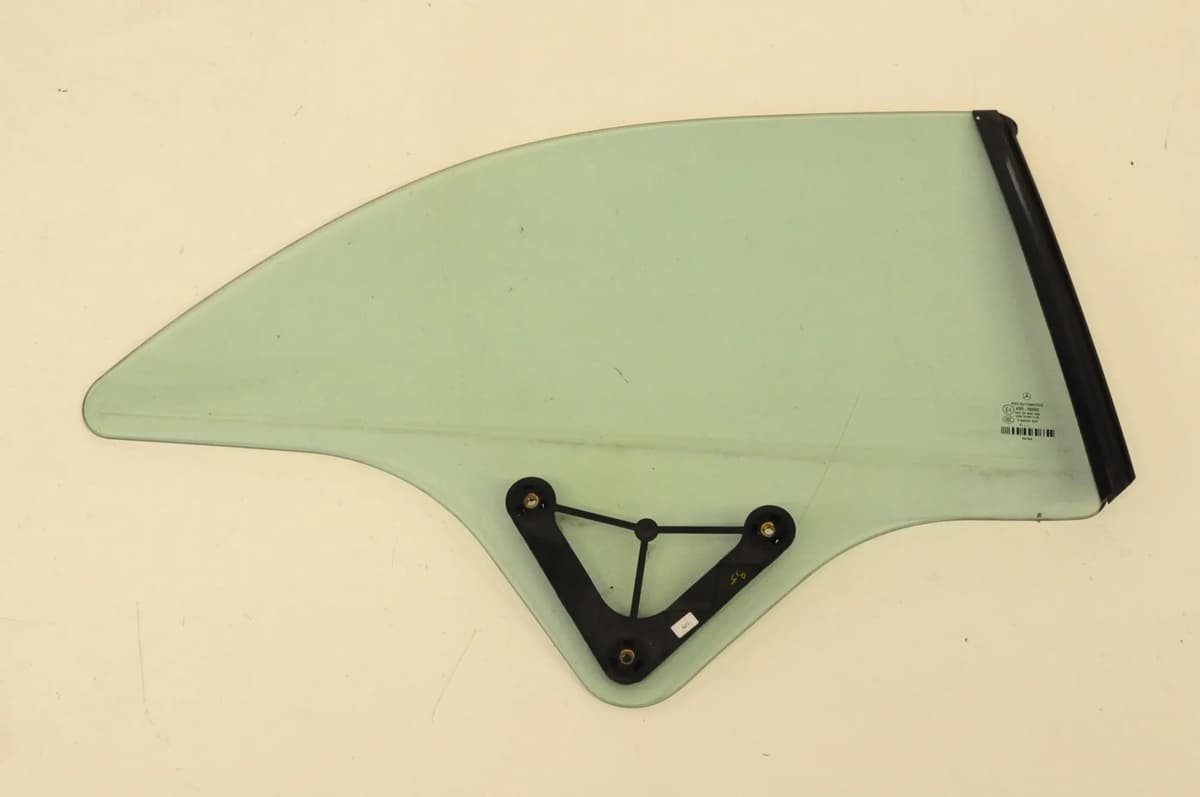 MERCEDES-BENZ E Cabrio A207 Rear Right Quarter Window 43R-00050 2011 2715197