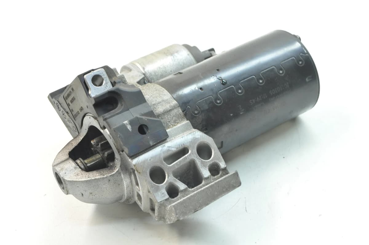BMW 3 F30, F80 2013 Starter Motor 8570383