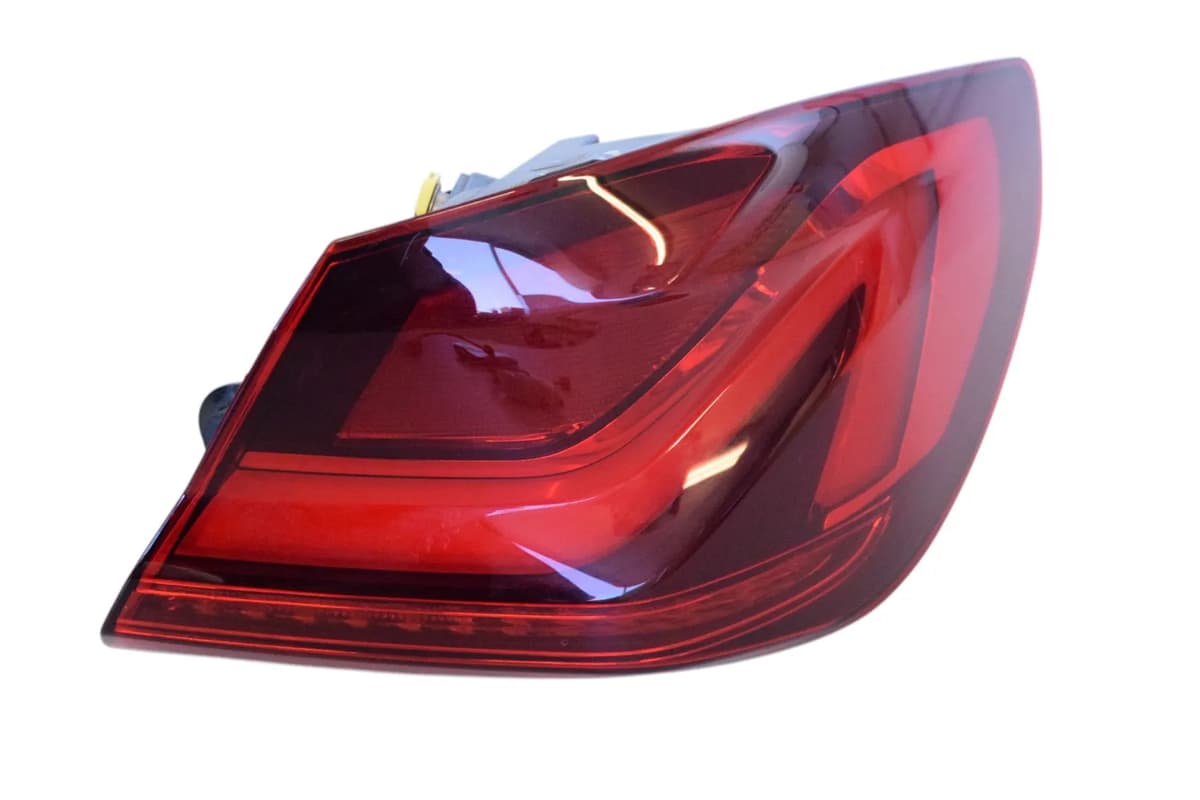 BMW F40 2020 Rear Right Tail Light  7450644