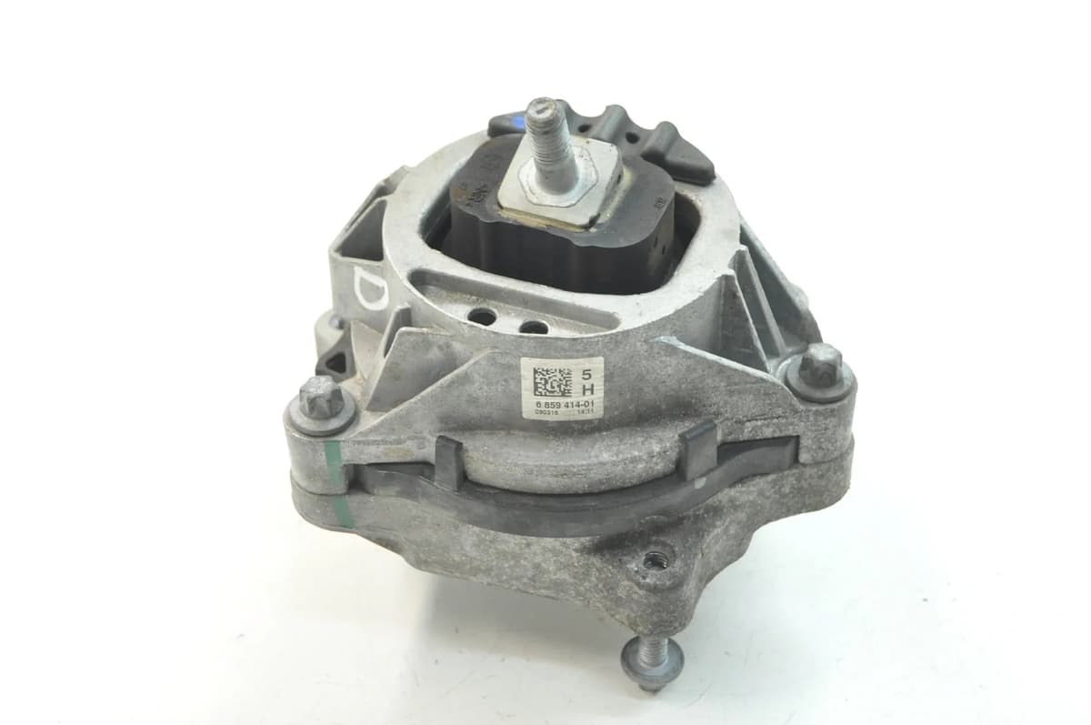 BMW 3 F30, F80 2016 Right Side Engine Mount 6859414