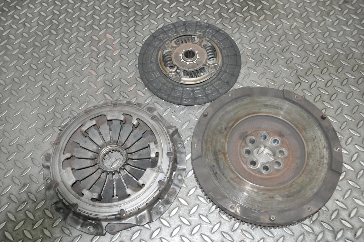 TOYOTA LAND CRUISER J120 Clutch Kit 3.0 Diesel 98kw 2005 3261632