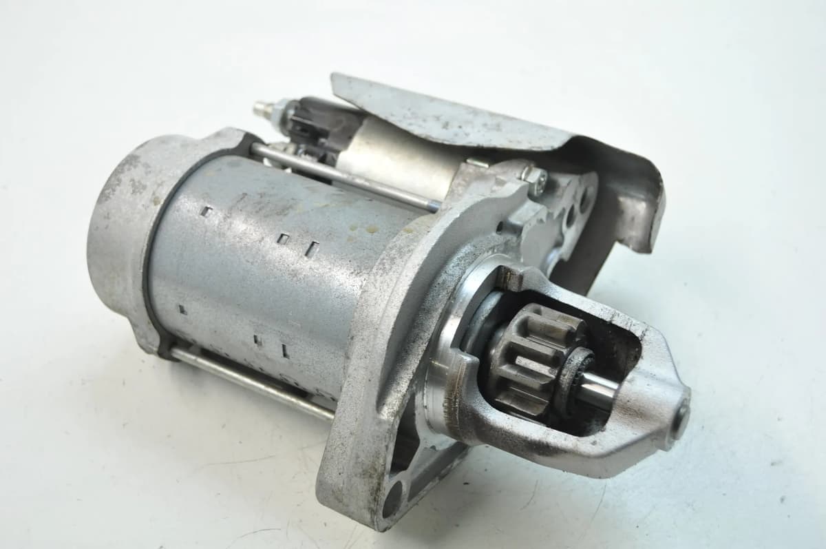 JAGUAR F-PACE X761 2016 Starter Motor G73-11001-EB
