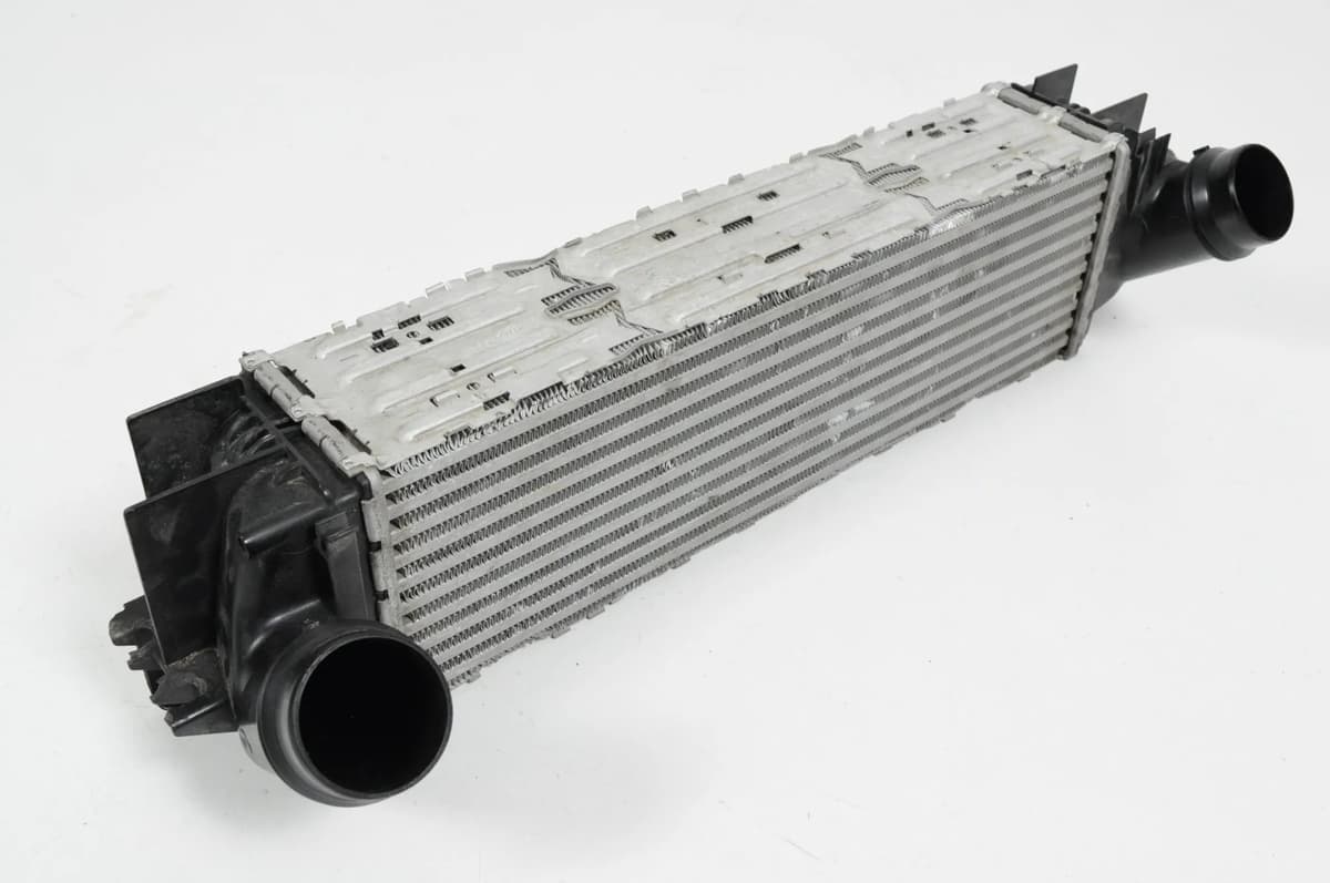 BMW X3 20d F25 Intercooler Radiator 7823571 140kW 2015 RHD 3472292