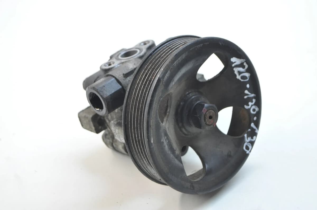 HYUNDAI SANTA FÃ‰ II CM 2007 Power Steering Pump 57100-28000