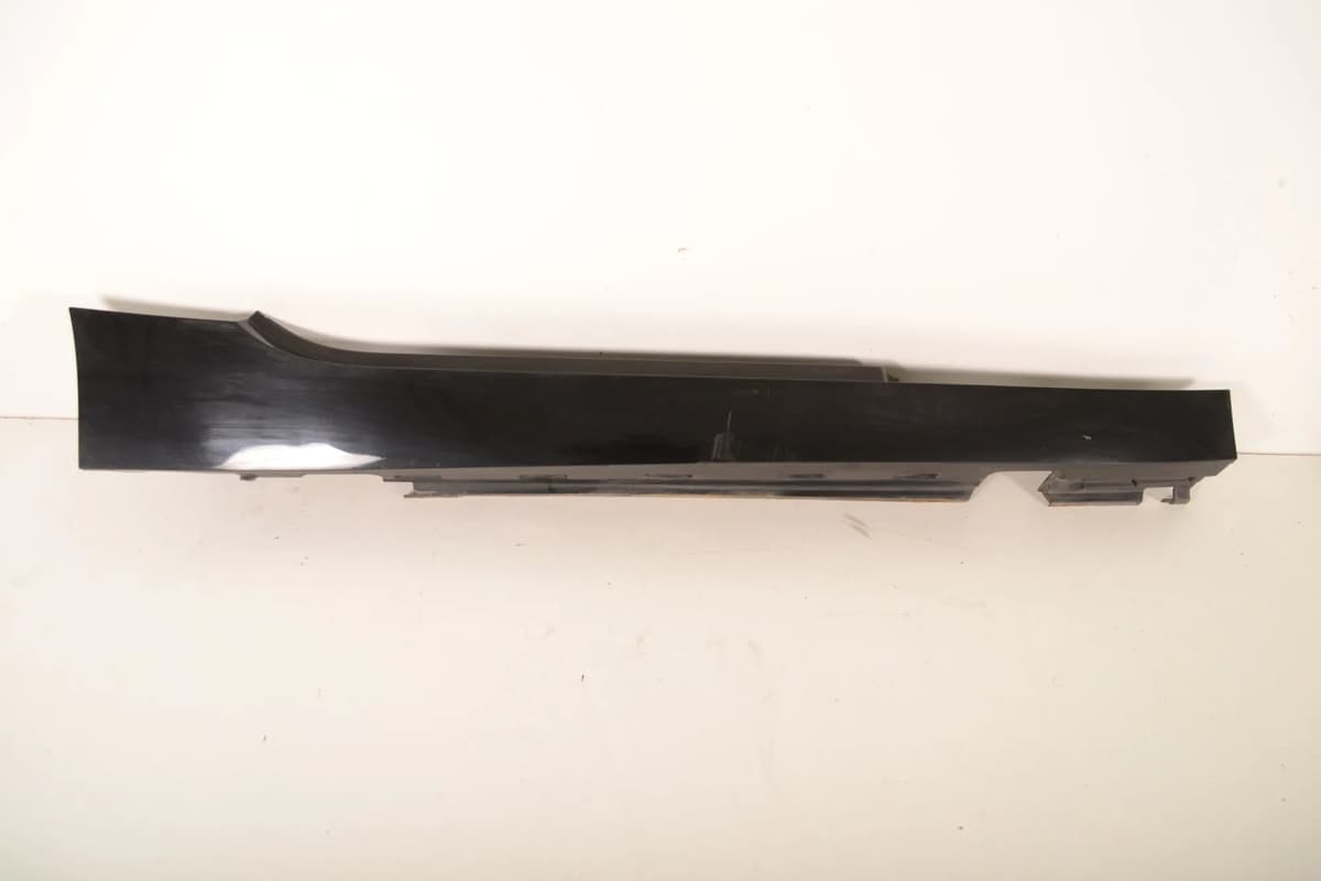 BMW Z4 Roadster E89 2014 Right Side Plastic Sideskirt Cover 7192058
