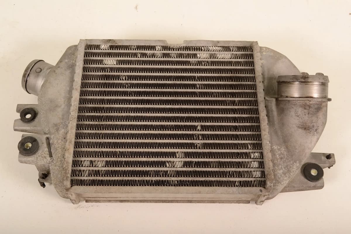 Subaru Outback 2.0D Intercooler Radiator 841014 110kW 2008 3991943