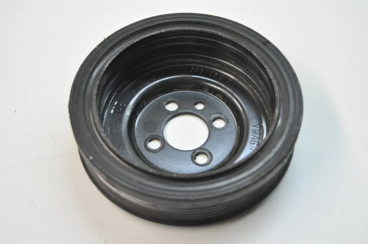 AUDI A4 Avant 8K5, B8 2010 Crankshaft Pulley 03G105243