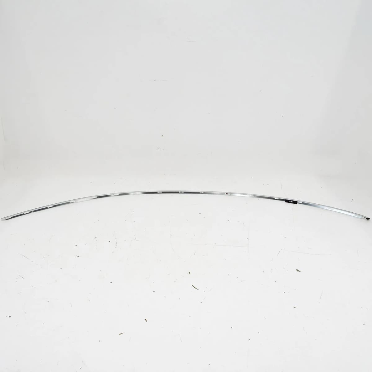 MERCEDES-BENZ E-CLASS C207 3.0CDI 170kW Left Garnish Moulding A2076730583 2009