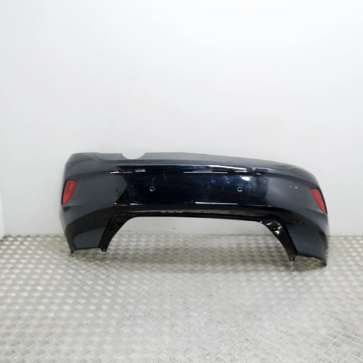 FORD FIESTA MK7 1.0i 74kw Rear Bumper W/ PDC H1BB-17906-A1 2019