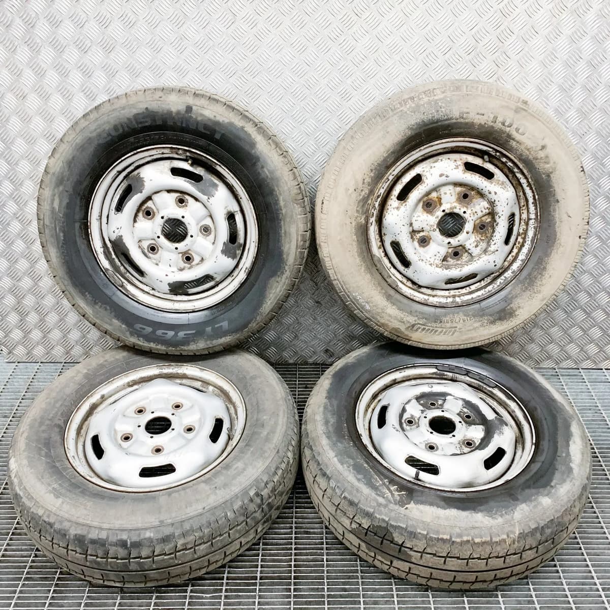 FORD TRANSIT Furgon Alloy Wheel Set 215/75 R16C 2160817 74kw 2008 10646732