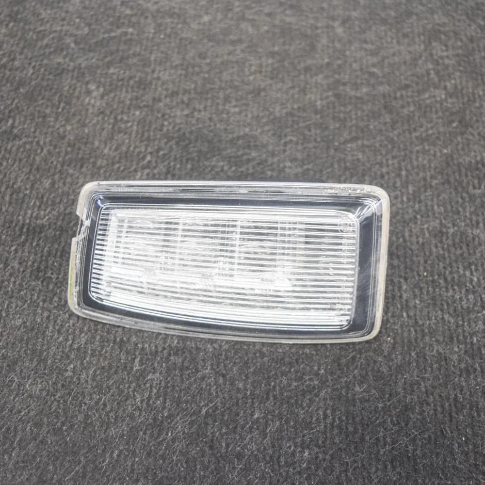 AUDI A1 8X 1.2 TFSI Rear Left Under Tailgate Light 8X0945095 63kw 2012