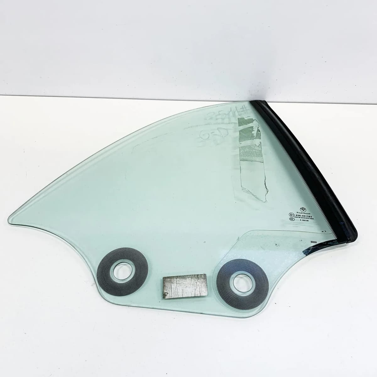 BMW 1 Cabrio E88 Rear Right Triangle Window 43R-001582 AS2 2011