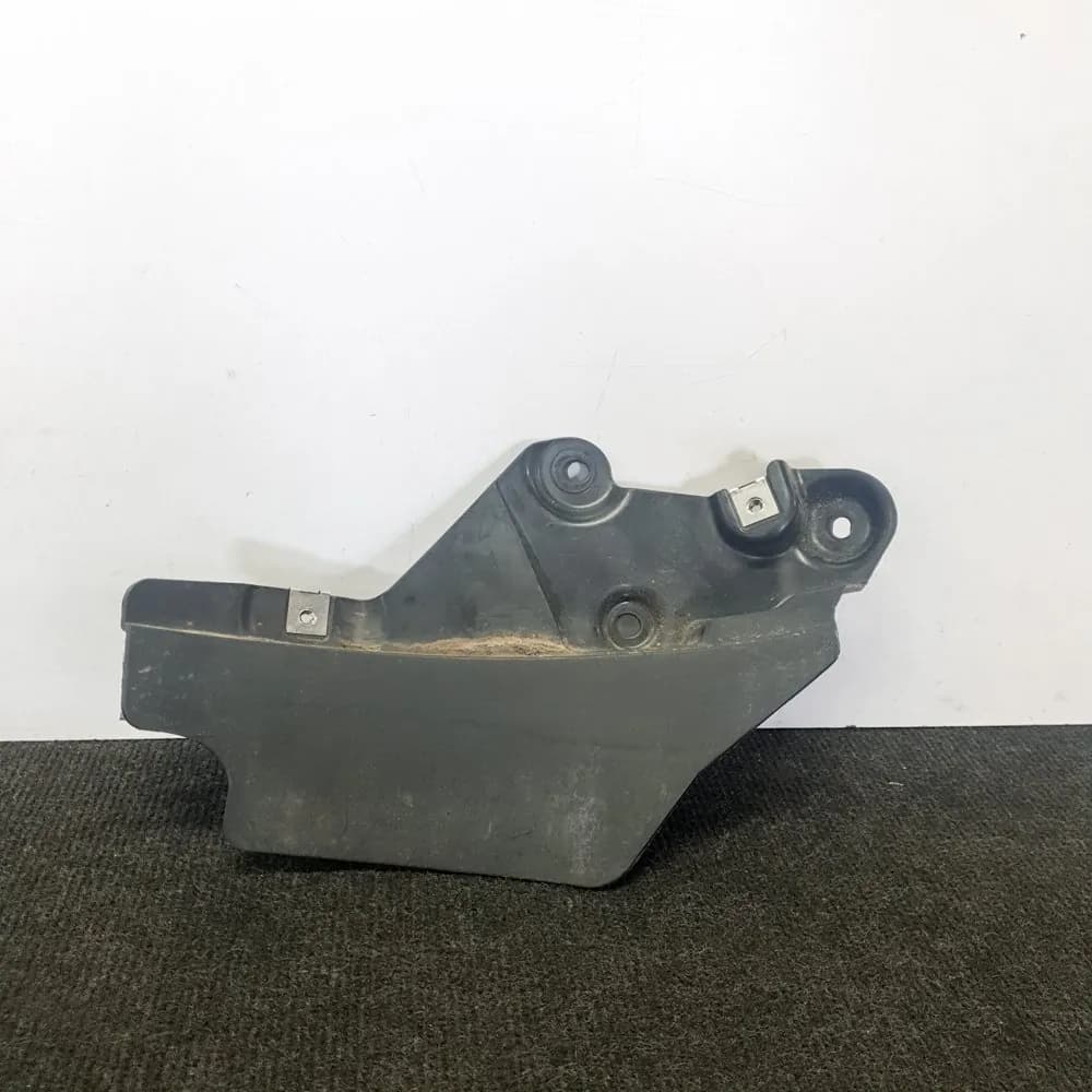 AUDI Q7 4M 2015 Rear Right Mudguard 4M0854816E