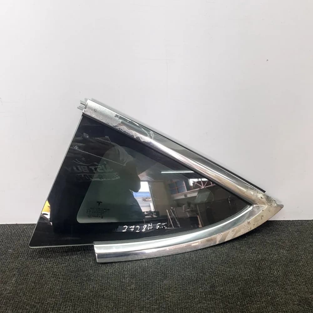 TESLA MODEL 3 Rear Left Quarter Window AS2 43R-004529 1080703-00-G 2018